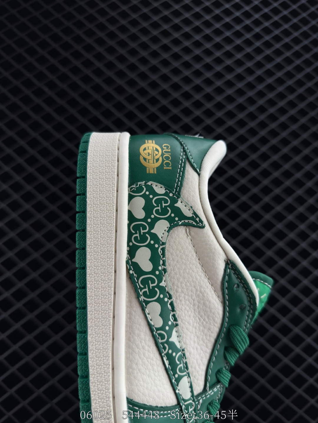 Nike Air Jordan 1 x Travis Scott AJ1